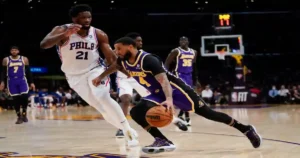 Lakers snap Philly